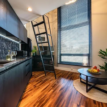 Apartman Dream - Modern Centre Lofts With Self Check-in *
